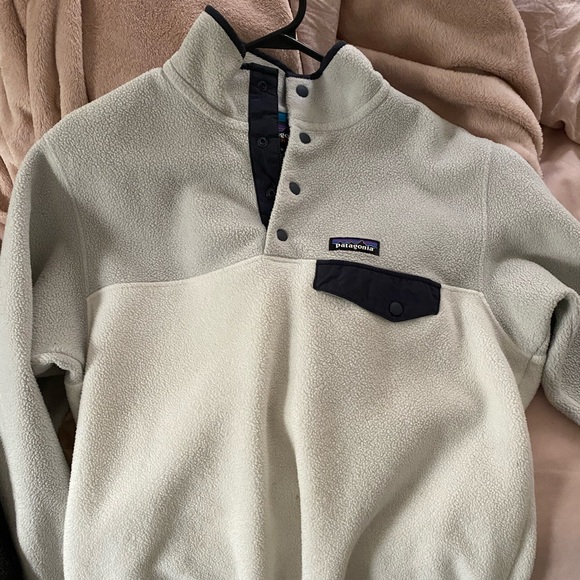 Patagonia Sweaters - Patagonia Fleece Pullover